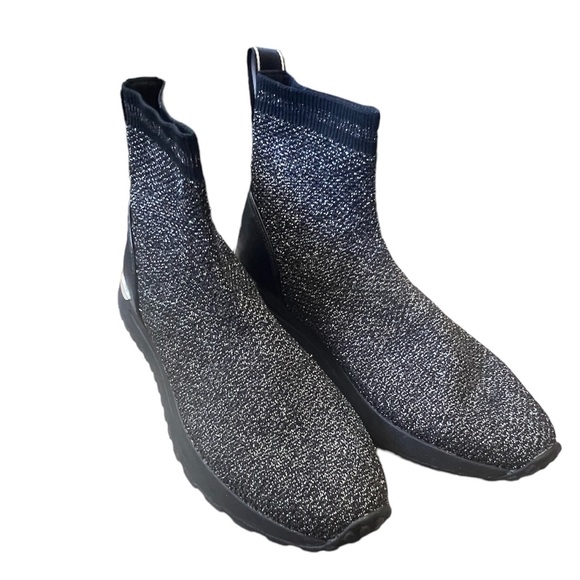 Michael Kors Metallic Bodie Bootie - Picture 5 of 12